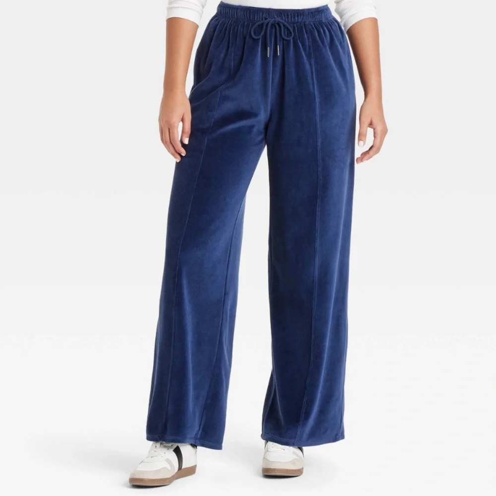 Universal Thread Women's Leisure Studio Mid-Rise Navy Blue Velour Sweatpants - Picture 1 of 8